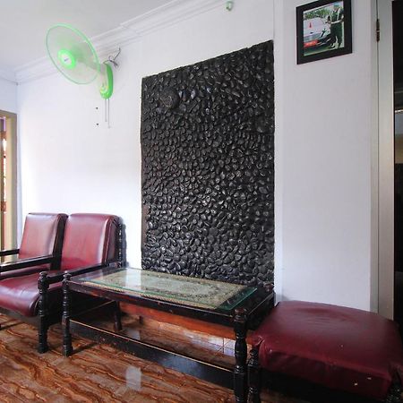 Oyo 2176 Amanah Syariah Residence Bandar Lampung Ngoại thất bức ảnh